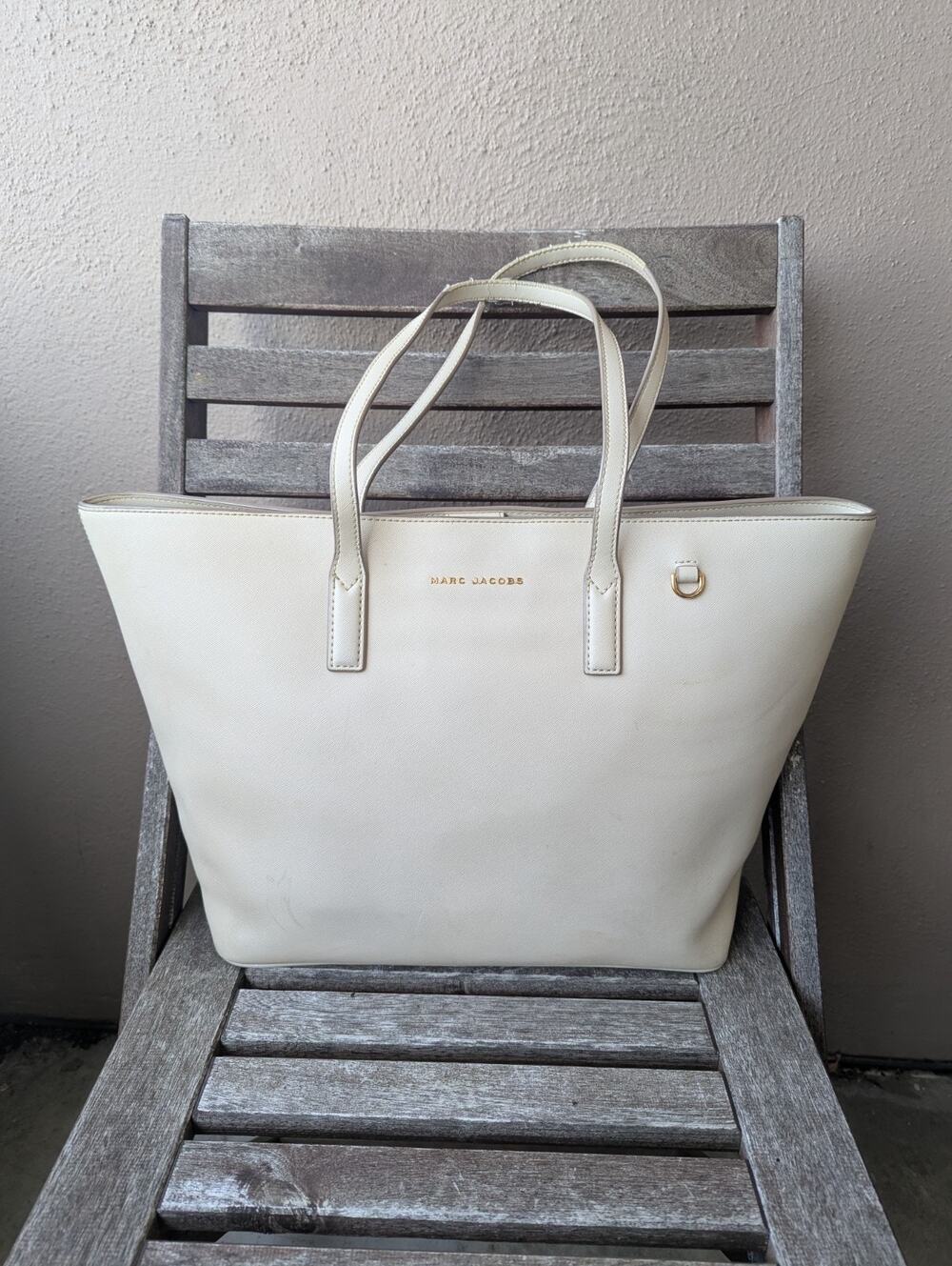 💜Marc Jacobs Cream Saffiano Leather East-West Tote